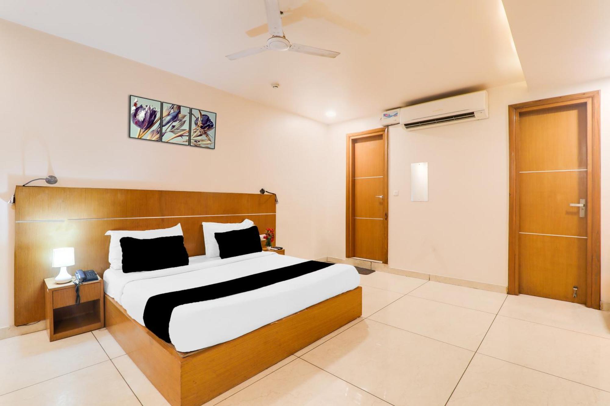Super Townhouse Viraj Khand Formerly Veridian Inn Chinhat Exterior foto